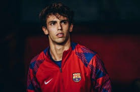 东契奇38+10+10湖人不敌马刺 文班复出16+14